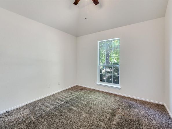 803 W Lonesome Dove Trail , Arlington Texas 76001