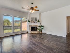 803 W Lonesome Dove Trail , Arlington Texas 76001