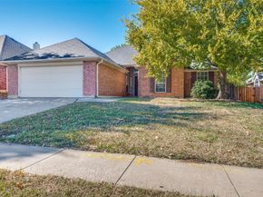 803 W Lonesome Dove Trail , Arlington Texas 76001