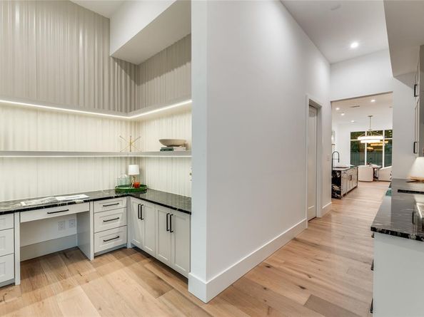 3788  Vinecrest Drive , Dallas Texas 75229