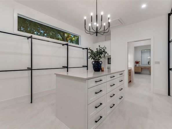 3788  Vinecrest Drive , Dallas Texas 75229