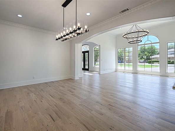 6301  Churchill Way , Dallas Texas 75230