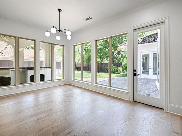 6301  Churchill Way , Dallas Texas 75230