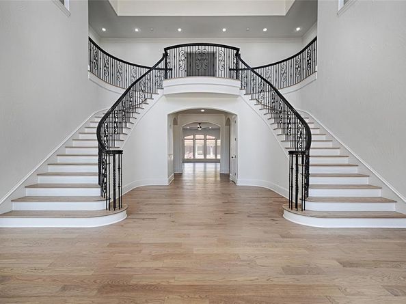 6301  Churchill Way , Dallas Texas 75230