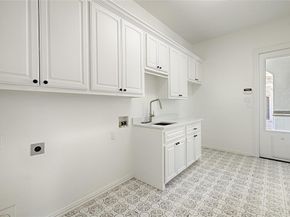 6301  Churchill Way , Dallas Texas 75230