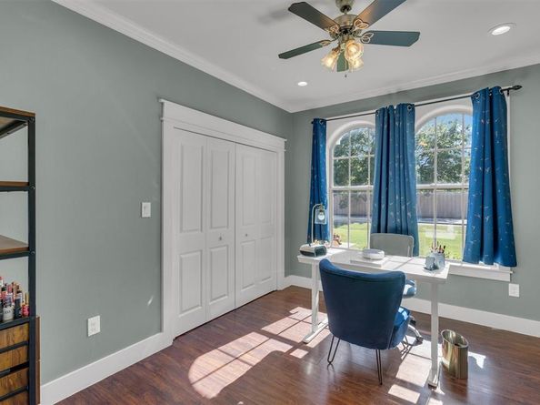 300 W Bell Street , Everman Texas 76140