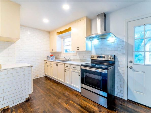 1315  Whitley Drive , Dallas Texas 75217