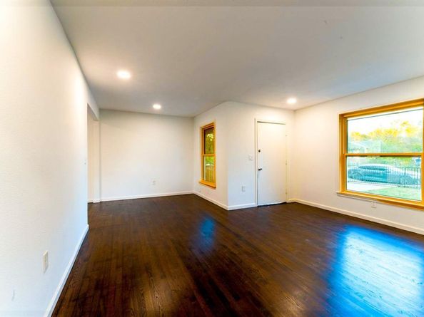 1315  Whitley Drive , Dallas Texas 75217