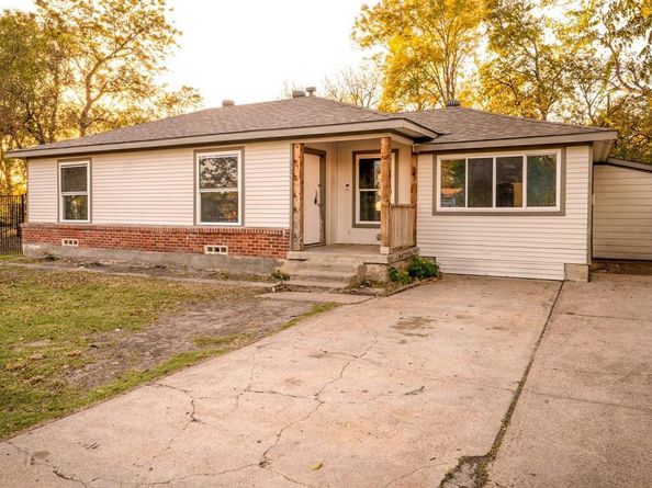 1315  Whitley Drive , Dallas Texas 75217