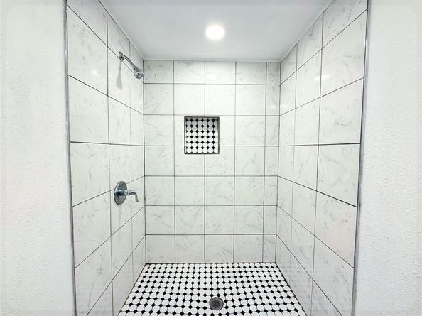 1315  Whitley Drive , Dallas Texas 75217