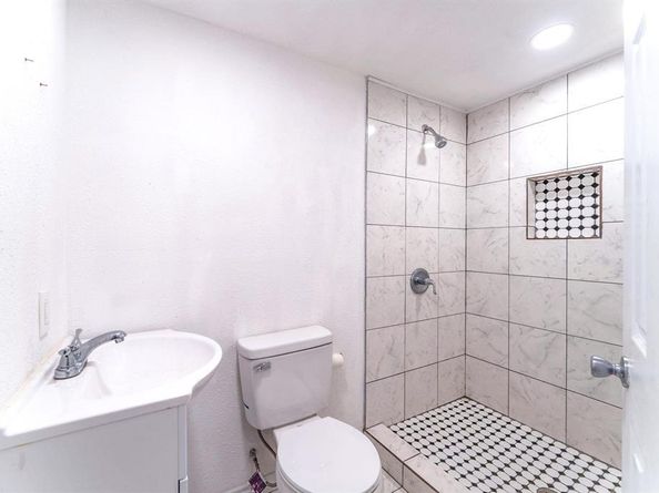 1315  Whitley Drive , Dallas Texas 75217