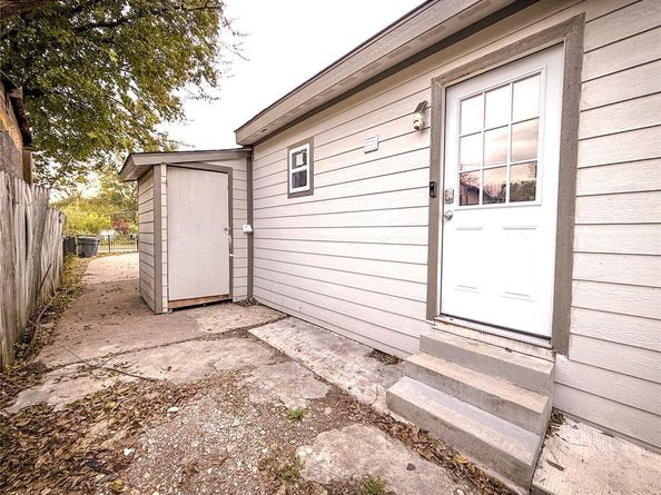 1315  Whitley Drive , Dallas Texas 75217