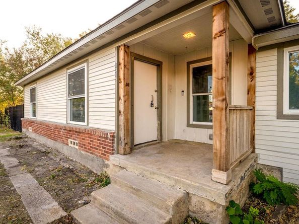 1315  Whitley Drive , Dallas Texas 75217