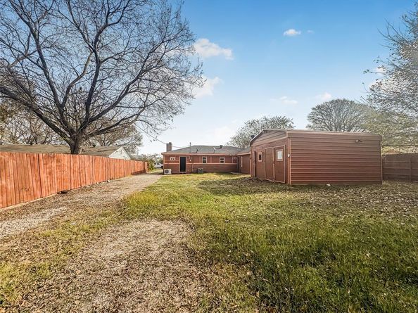 3811  Criswell Street , Lancaster Texas 75134