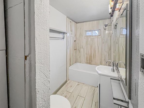 3811  Criswell Street , Lancaster Texas 75134