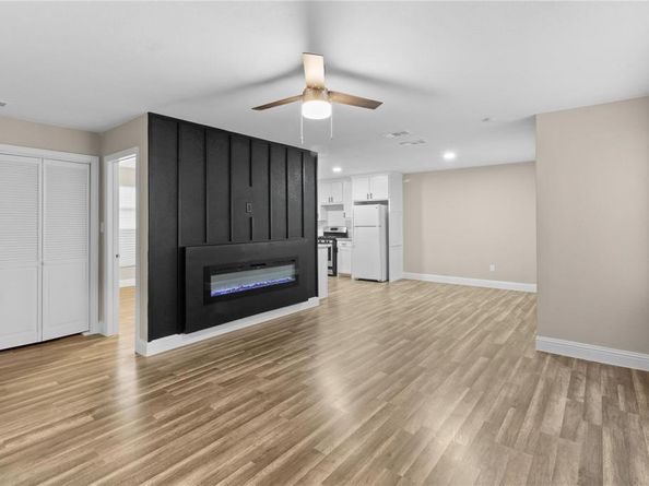 2907  Clinton Avenue , Fort Worth Texas 76106