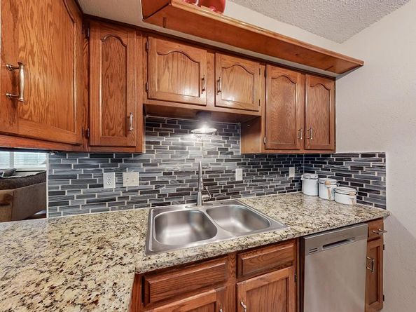 626  Kingston Place , Garland Texas 75043