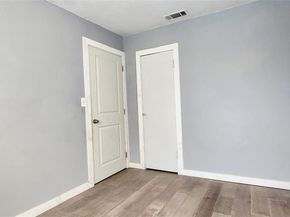 8525  Oak Haven Lane , Dallas Texas 75217