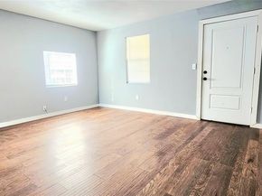 8525  Oak Haven Lane , Dallas Texas 75217