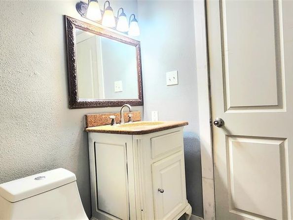 8525  Oak Haven Lane , Dallas Texas 75217
