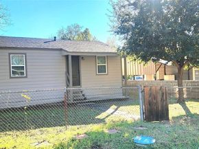 8525  Oak Haven Lane , Dallas Texas 75217