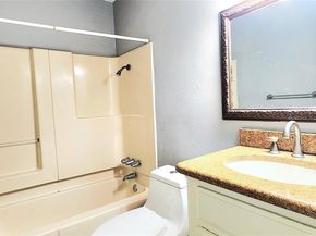 8525  Oak Haven Lane , Dallas Texas 75217