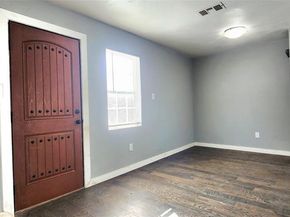 8525  Oak Haven Lane , Dallas Texas 75217