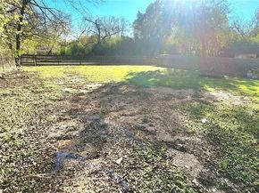 8525  Oak Haven Lane , Dallas Texas 75217