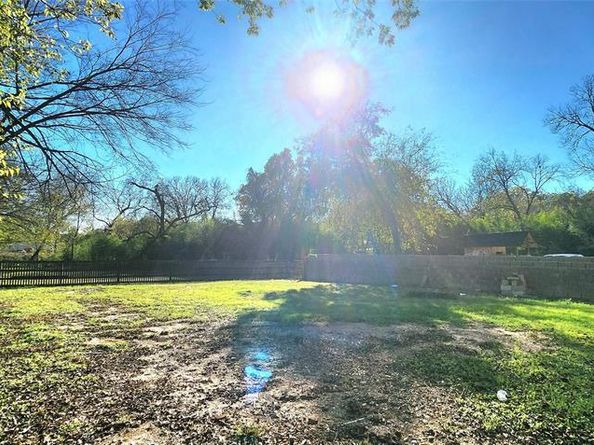 8525  Oak Haven Lane , Dallas Texas 75217