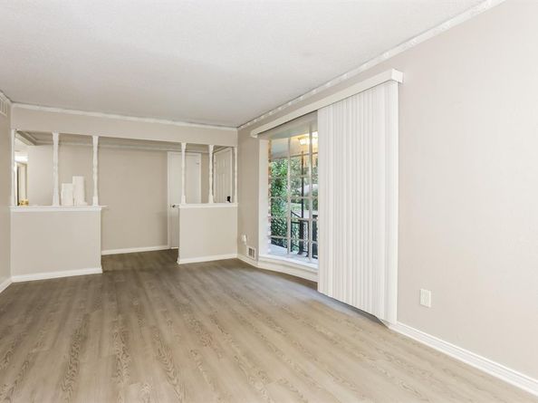 5123  Elkridge Drive , Dallas Texas 75227