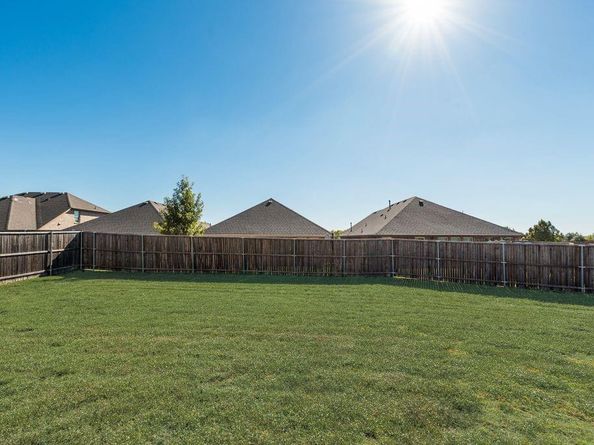 633  Bassett Hall Road , Fate Texas 75189