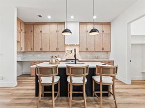 2401  Peabody Avenue , Dallas Texas 75215