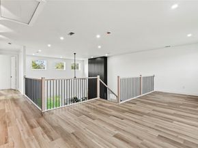 2401  Peabody Avenue , Dallas Texas 75215