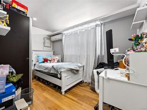 6907 Little Neck Parkway, Glen Oaks NY 11004