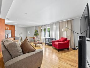 6907 Little Neck Parkway, Glen Oaks NY 11004