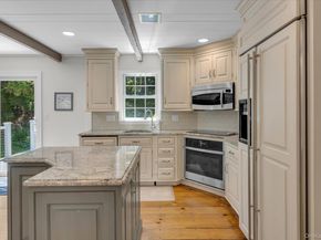 14 Hawks Nest Road, Stony Brook NY 11790
