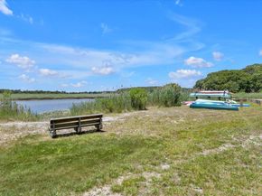 14 Hawks Nest Road, Stony Brook NY 11790