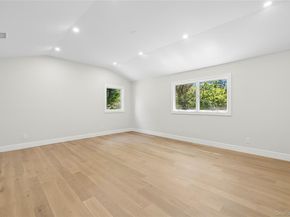 6 Washington Avenue, Dix Hills NY 11746