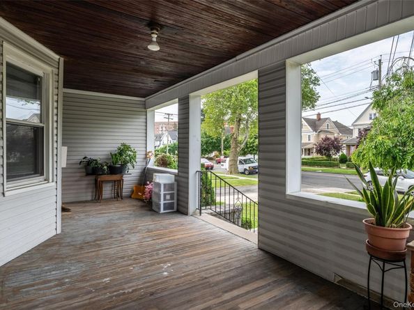 68 Leland Avenue, New Rochelle NY 10805