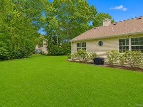 532 Race Place, Oakdale NY 11769