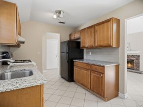 532 Race Place, Oakdale NY 11769