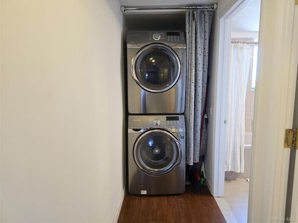 133-47 Sanford Avenue 11A, Flushing NY 11355