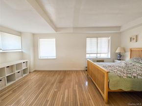133-47 Sanford Avenue 11A, Flushing NY 11355