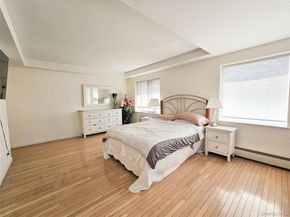 133-47 Sanford Avenue 11A, Flushing NY 11355