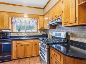 19 Roy Avenue, West Islip NY 11795