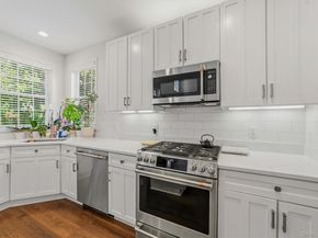 151 Classic Court, White Plains NY 10603
