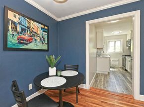 172 Edmunton Drive D9, North Babylon NY 11703