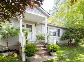 16 Bowditch Road, Shelter Island NY 11964