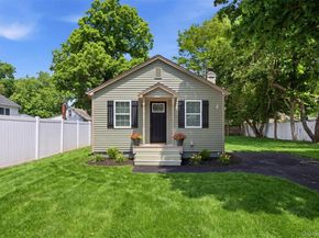 19 Lacrosse Road, Mastic Beach NY 11951