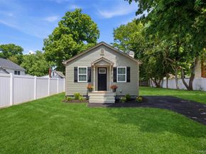 19 Lacrosse Road, Mastic Beach NY 11951